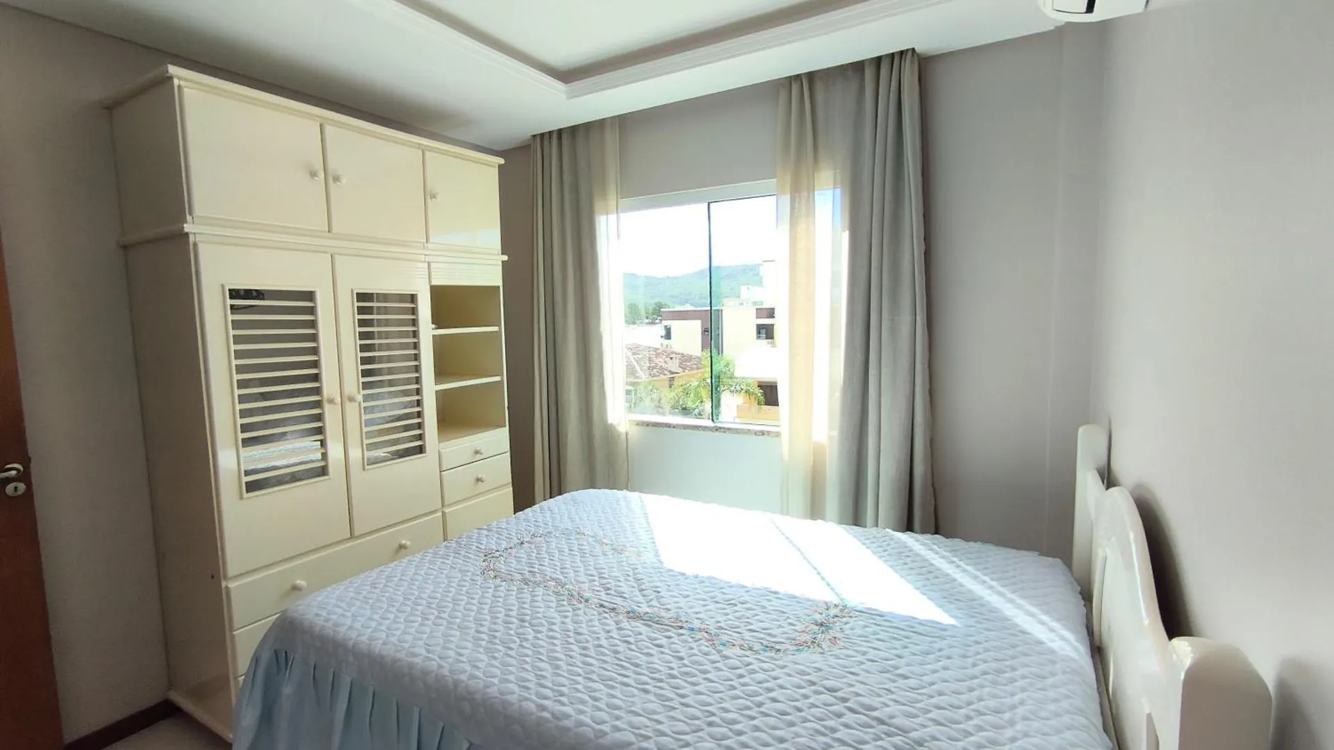 Apartamento Em 봄비나스 0*,  브라질